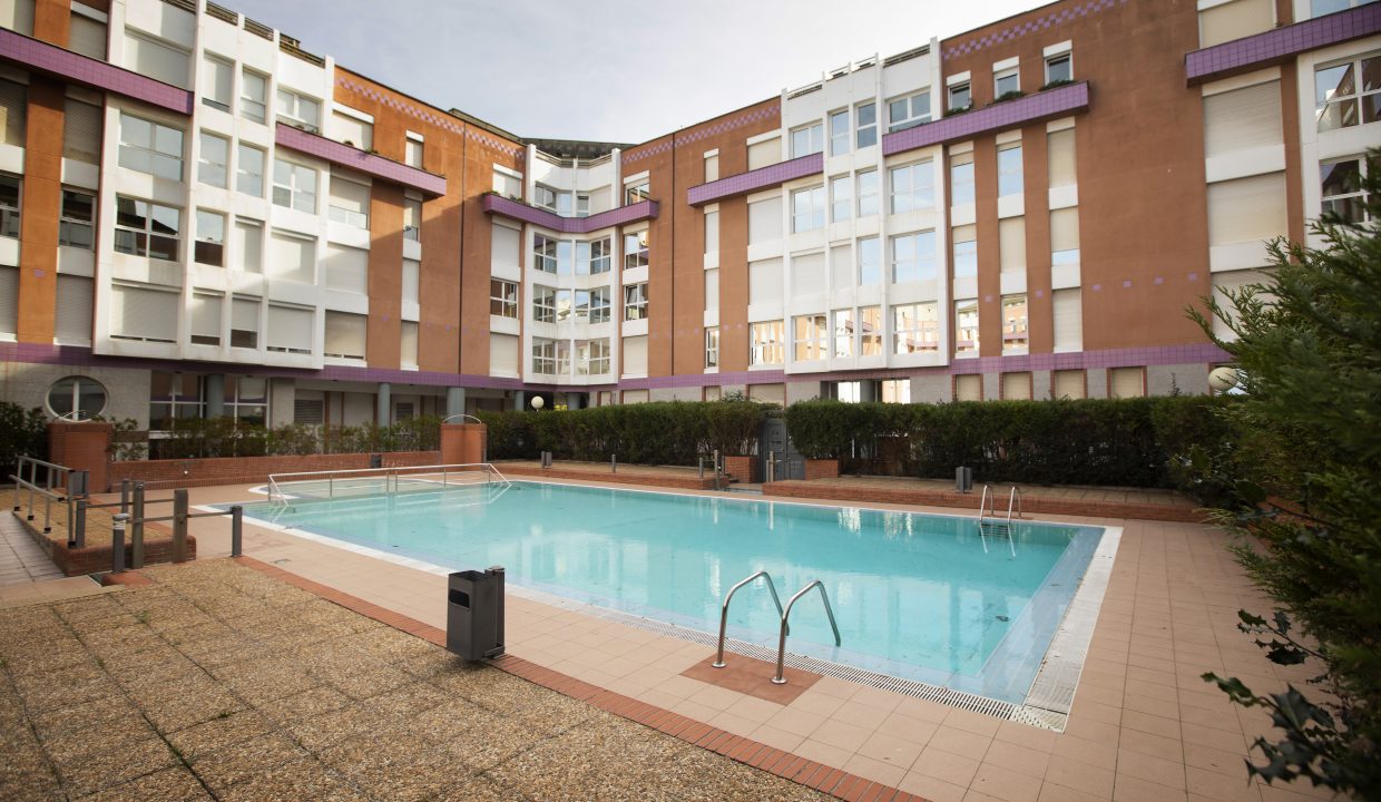 AmereBilbaopisodelujoventaBasurtovaloracionpisoCalleAvenidaRiomar1CastroUrdiales