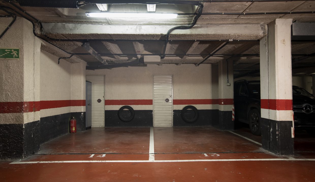 AmereBilbaopisodelujoventaBasurtovaloracionpisoCalleAvenidaRiomar1CastroUrdiales