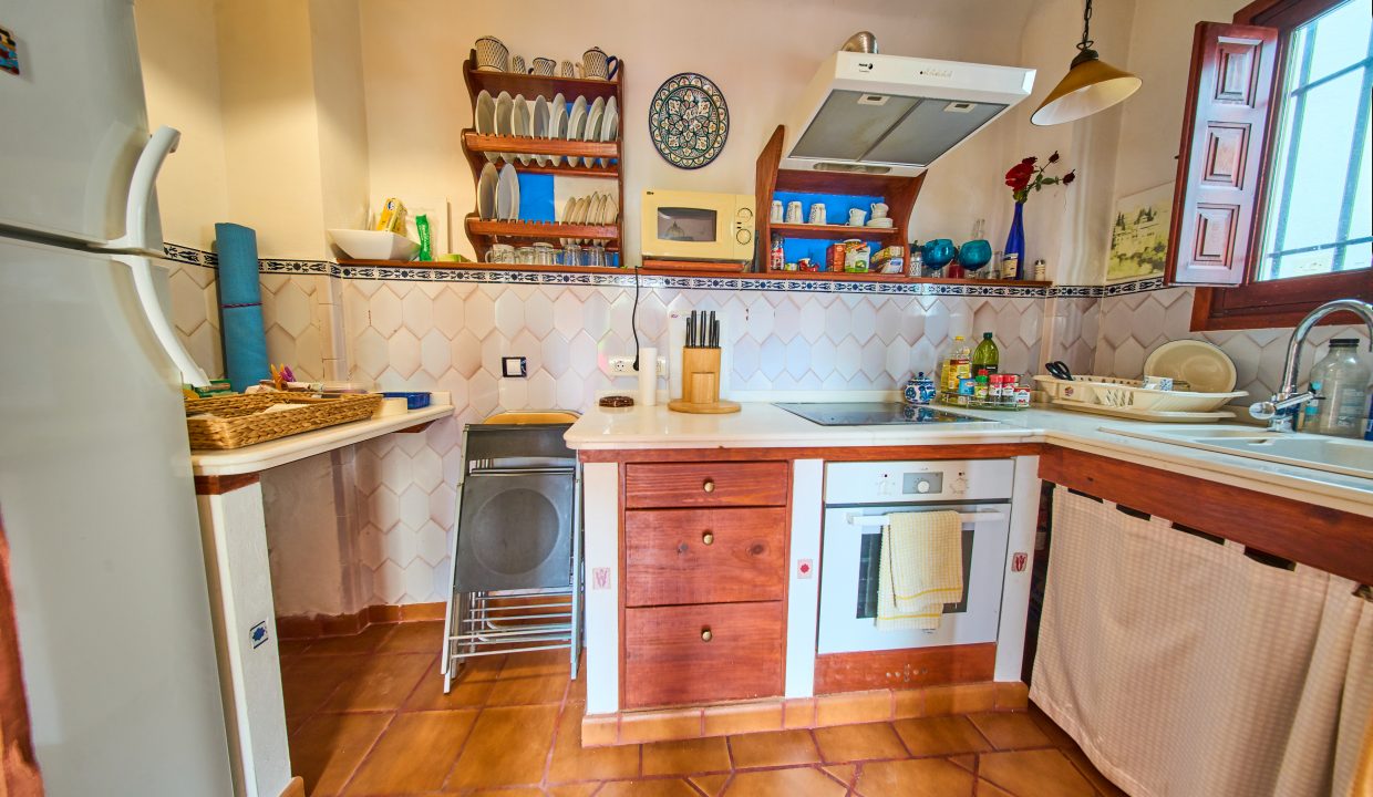 AmereGranadapisoventaBasurtovaloracionpisoCalleSanBartolomeGranada