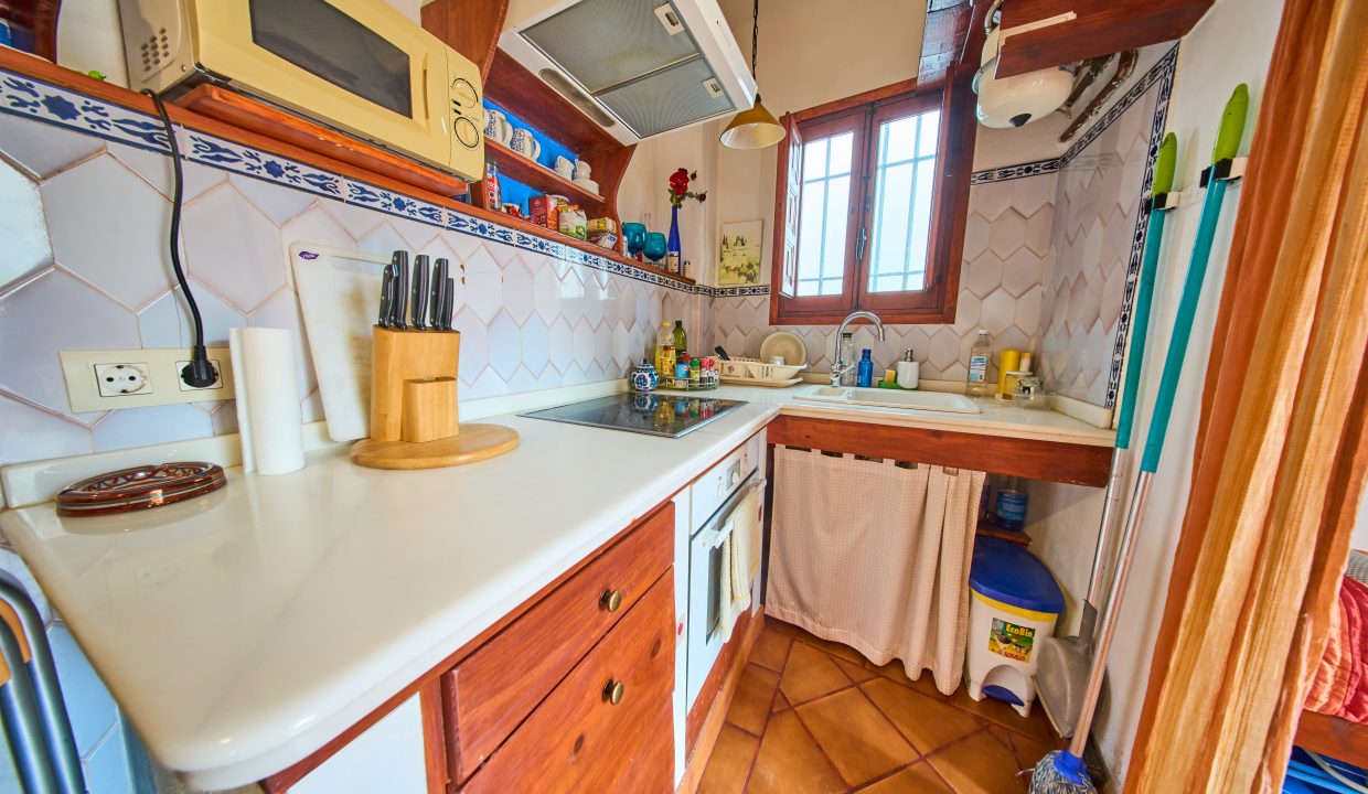 AmereGranadapisoventaBasurtovaloracionpisoCalleSanBartolomeGranada