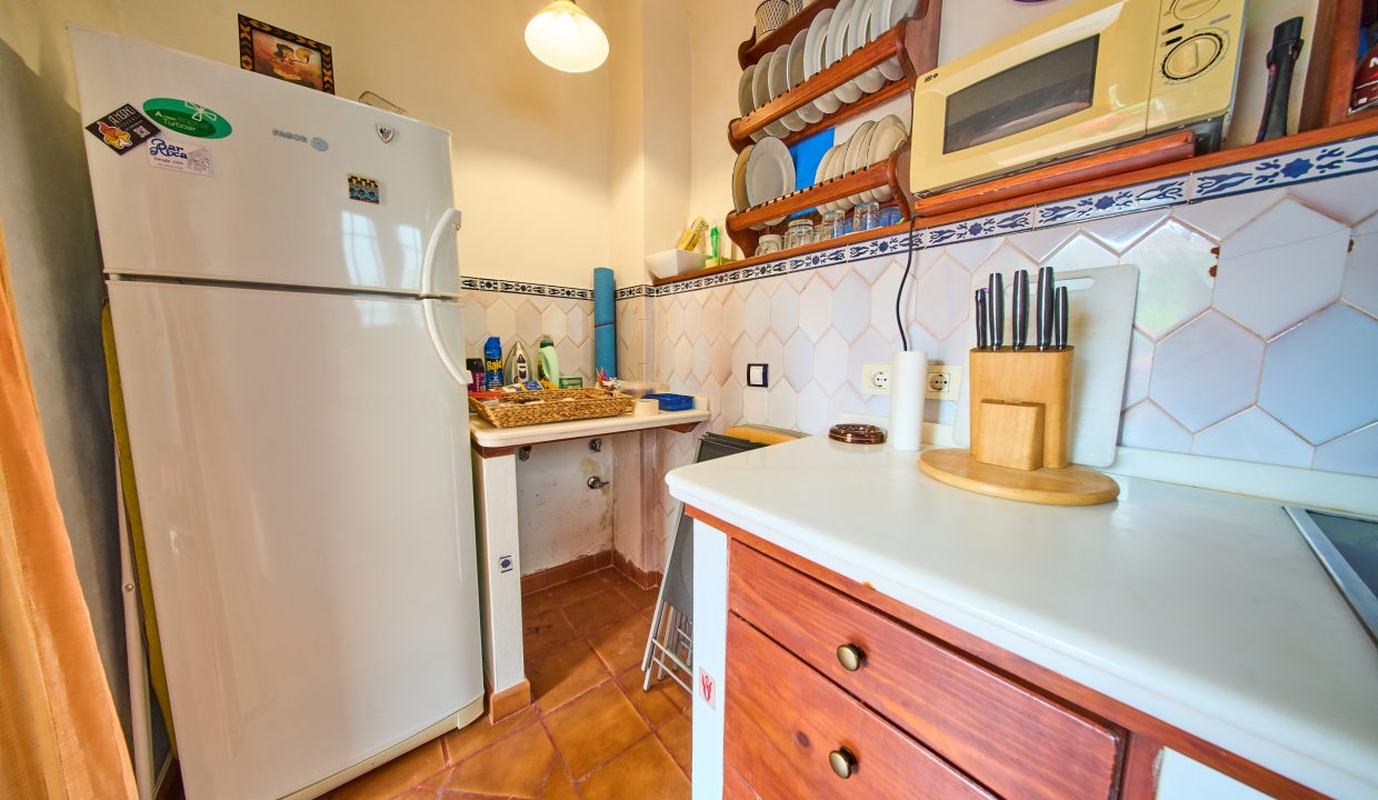 AmereGranadapisoventaBasurtovaloracionpisoCalleSanBartolomeGranada