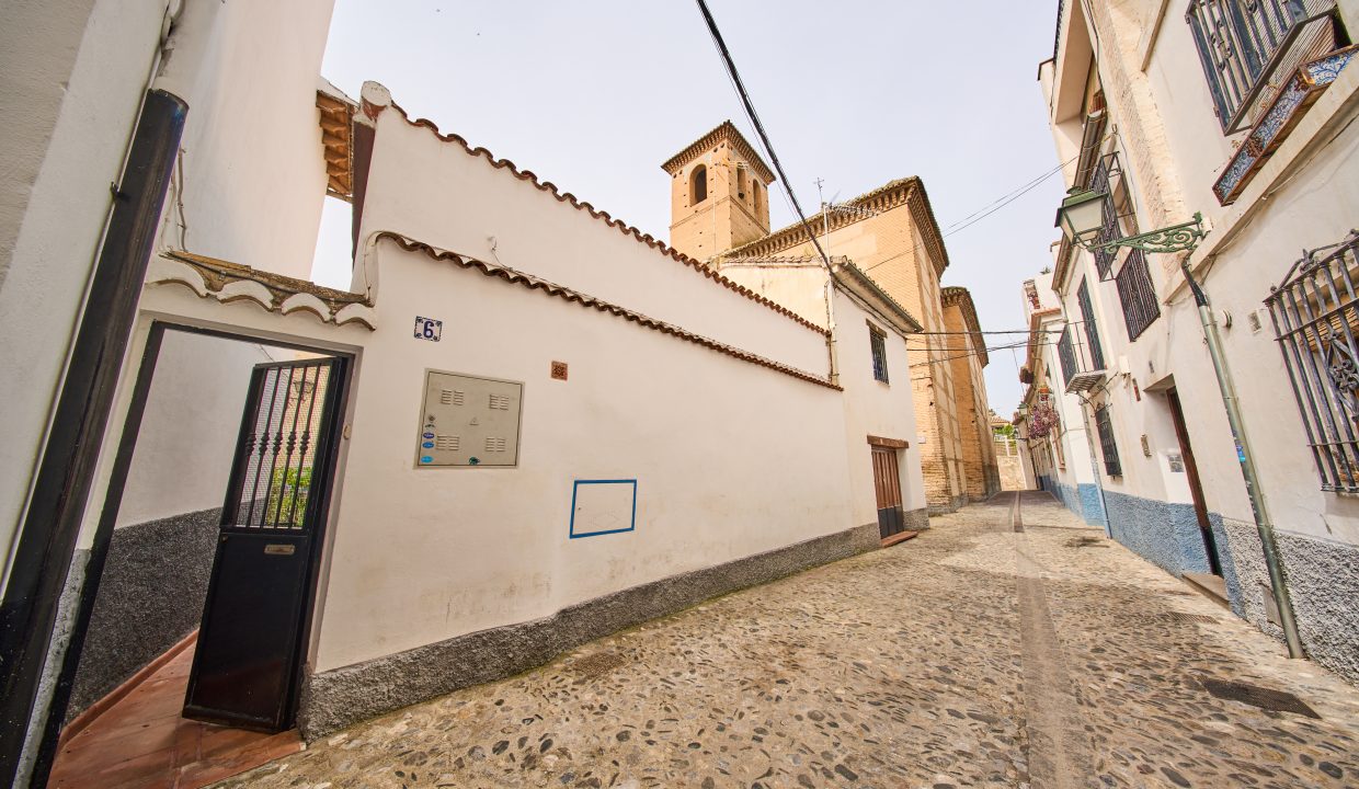 AmereGranadapisoventaBasurtovaloracionpisoCalleSanBartolomeGranada