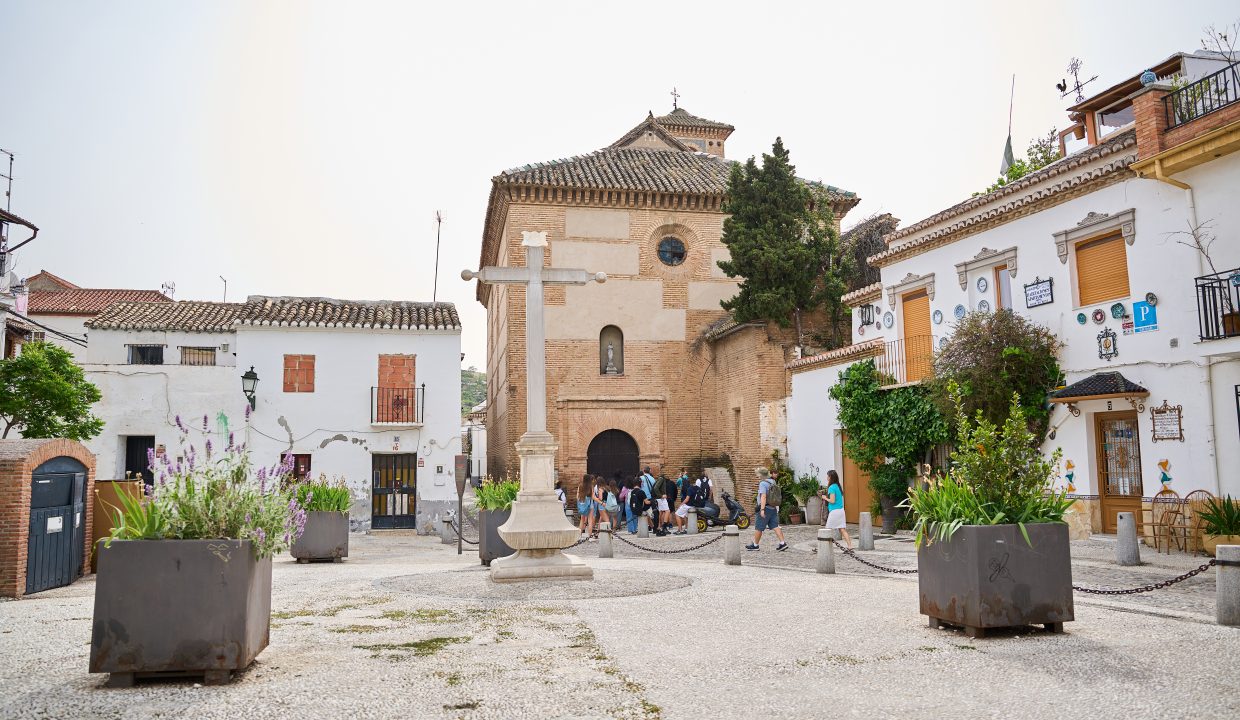 AmereGranadapisoventaBasurtovaloracionpisoCalleSanBartolomeGranada